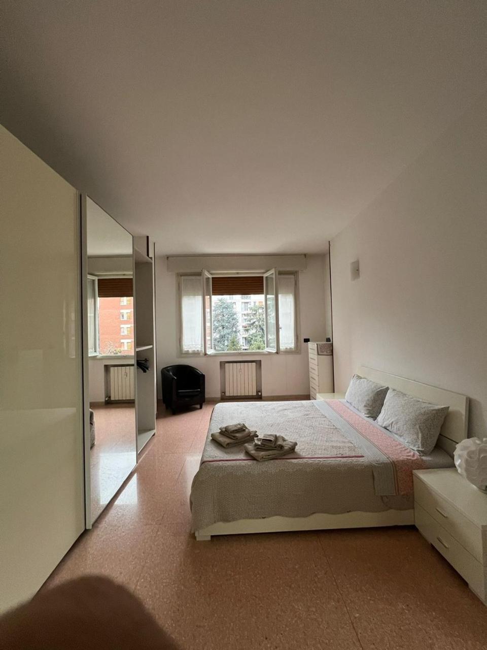 Splendido Appartamento In Zona Fiera A Болонья Экстерьер фото