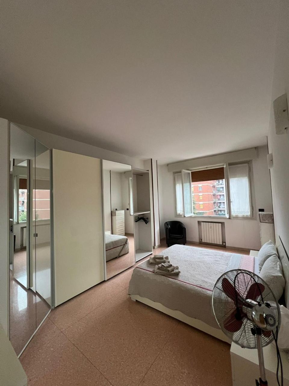 Splendido Appartamento In Zona Fiera A Болонья Экстерьер фото