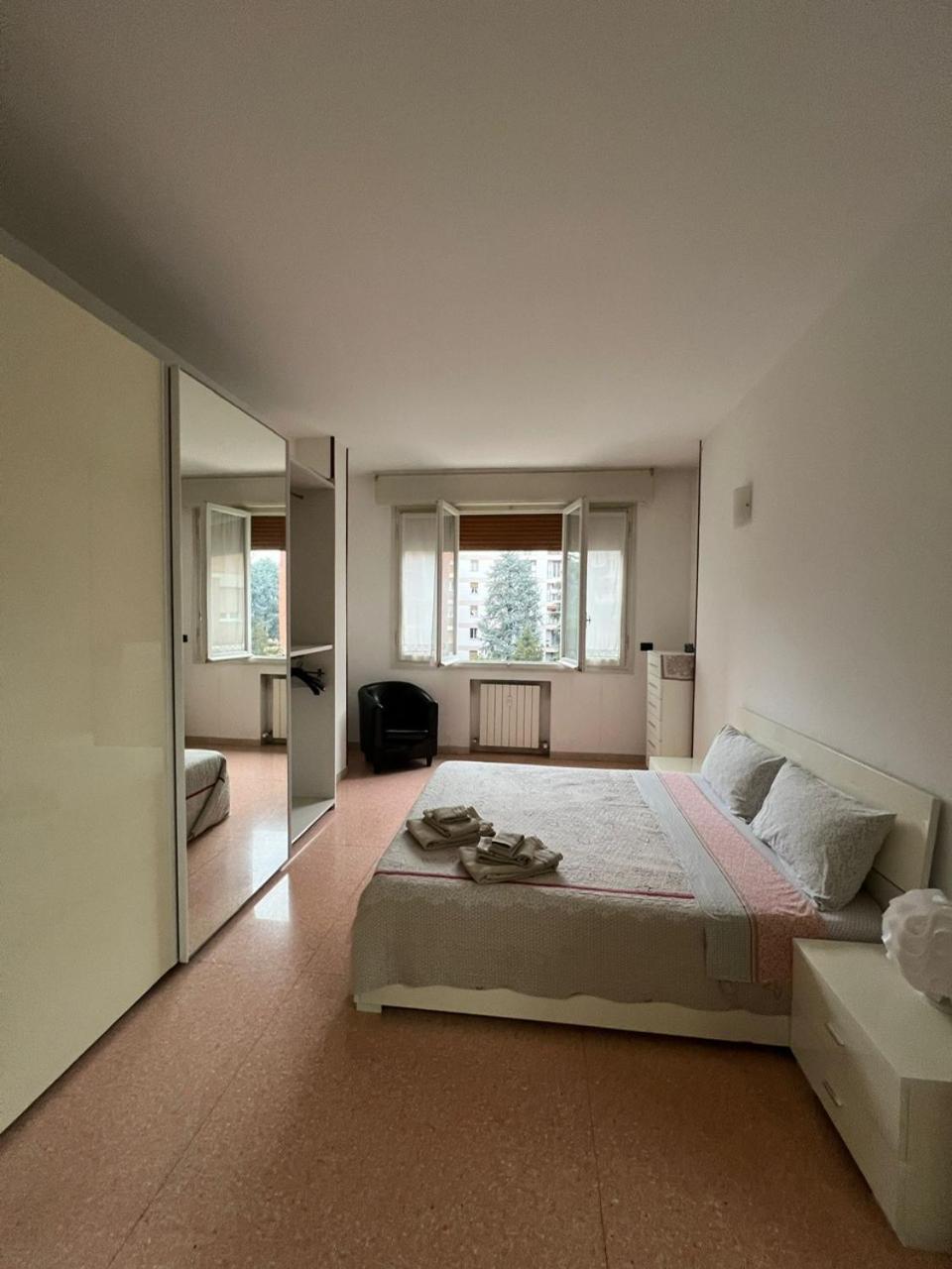Splendido Appartamento In Zona Fiera A Болонья Экстерьер фото